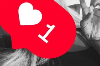 hey babe text the number on th... - Image 2