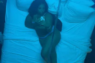 Natural Big Booty Babe 💋 - Image 12