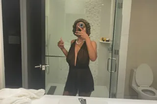 i BET I CAN MAKE YOU NUT FROM HEAD - Image 2