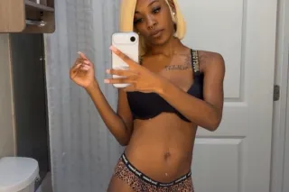 NEW IN TOWN slim baddie available 24/8 💕🥥 📲 - Image 2