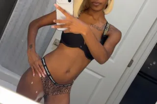 NEW IN TOWN slim baddie available 24/8 💕🥥 📲 - Image 3