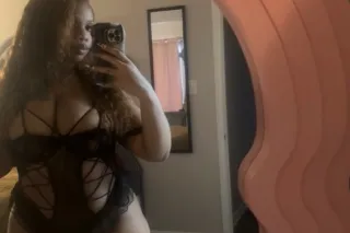 🖤😻1 NITE N TOWN Your Favorite Secret😻🖤 - Image 1